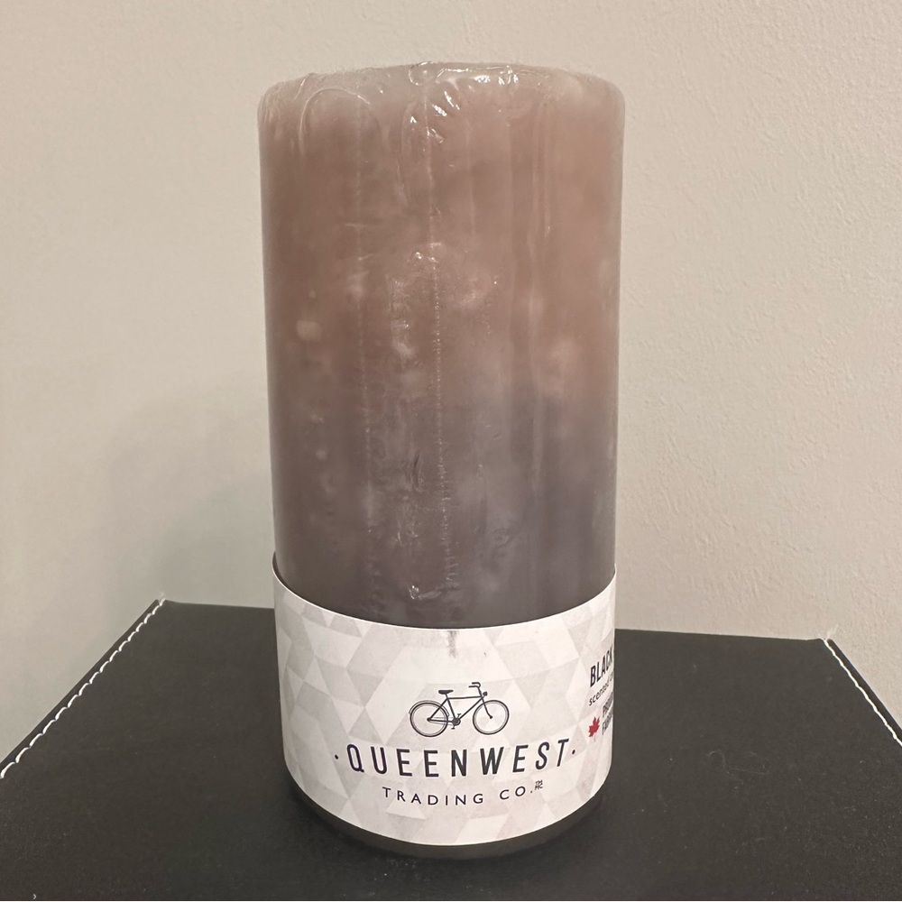 QUEENWEST TRADING CO BLACK AMBER CANDLE
